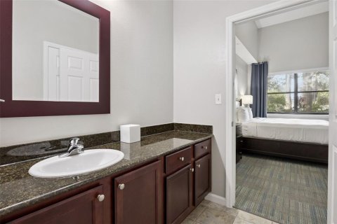 Condo in Winter Garden, Florida, 2 bedrooms  № 2200923 - photo 20