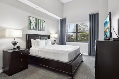 Condo in Winter Garden, Florida, 2 bedrooms  № 2200923 - photo 17