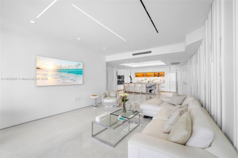 Condo in Sunny Isles Beach, Florida, 3 bedrooms  № 1784171 - photo 14