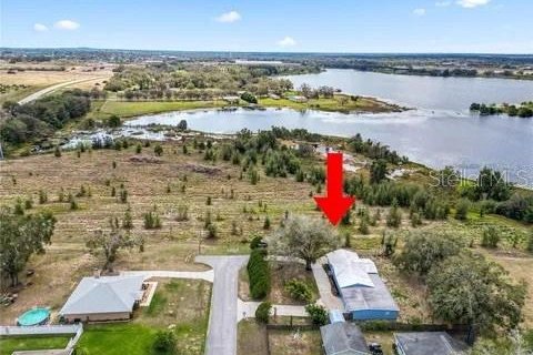 Appartement à Lake Hamilton, Floride 3 chambres, 125.42 m2 № 2167217