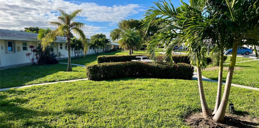 Condominio en Lighthouse Point, Florida, 2 dormitorios  № 1024289