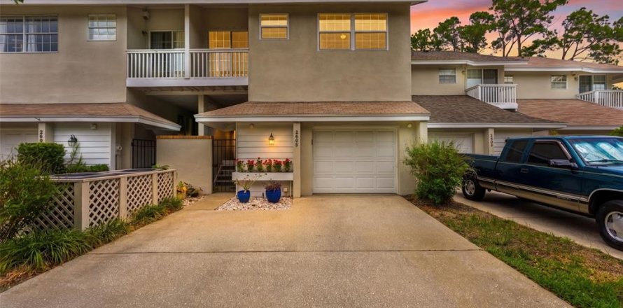 Adosado en Tampa, Florida 3 dormitorios, 145.3 m2 № 2223226