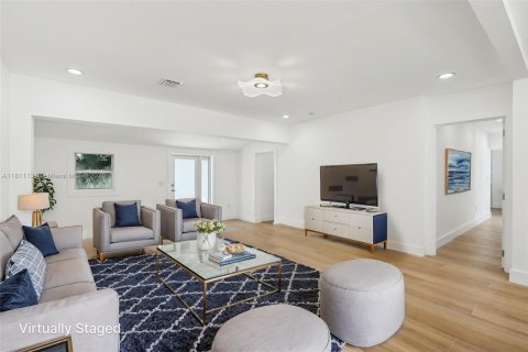 Купить виллу или дом в Форт-Лодердейл, Флорида 5 спален, 277.31м2, № 1755715 - фото 14