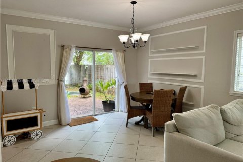 Casa en venta en Homestead, Florida, 3 dormitorios, 135.27 m2 № 1975739 - foto 6