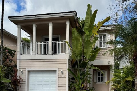 Casa en venta en Homestead, Florida, 3 dormitorios, 135.27 m2 № 1975739 - foto 1