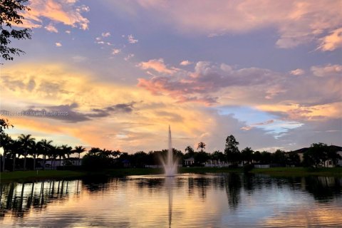 Casa en venta en Homestead, Florida, 3 dormitorios, 135.27 m2 № 1975739 - foto 2