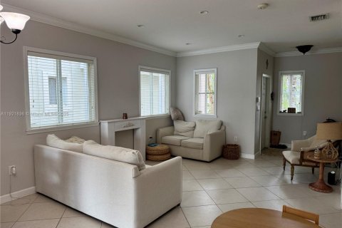 Casa en venta en Homestead, Florida, 3 dormitorios, 135.27 m2 № 1975739 - foto 7