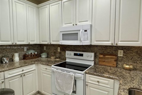 Casa en venta en Homestead, Florida, 3 dormitorios, 135.27 m2 № 1975739 - foto 9