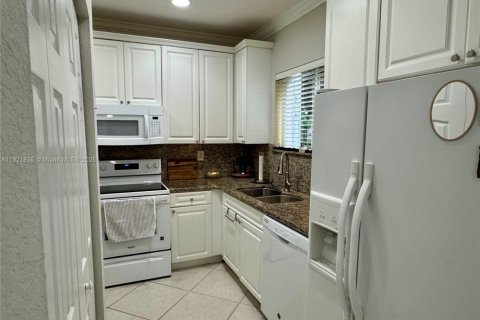 Casa en venta en Homestead, Florida, 3 dormitorios, 135.27 m2 № 1975739 - foto 8