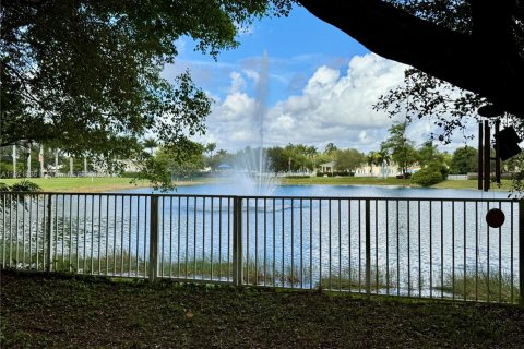 Casa en venta en Homestead, Florida, 3 dormitorios, 135.27 m2 № 1975739 - foto 24