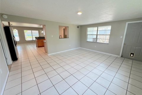 Casa en alquiler en Sarasota, Florida, 3 dormitorios, 121.05 m2 № 1854682 - foto 9
