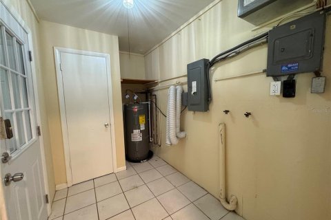Casa en alquiler en Sarasota, Florida, 3 dormitorios, 121.05 m2 № 1854682 - foto 18