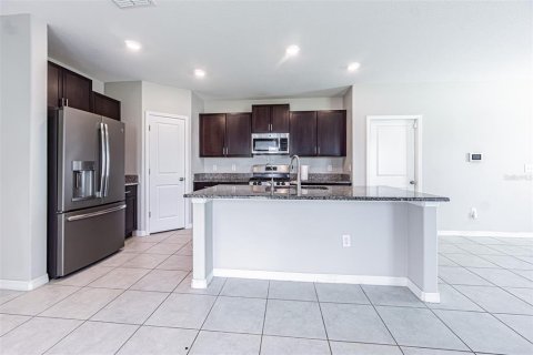 Casa en venta en Apollo Beach, Florida, 4 dormitorios, 173.73 m2 № 2387561 - foto 8