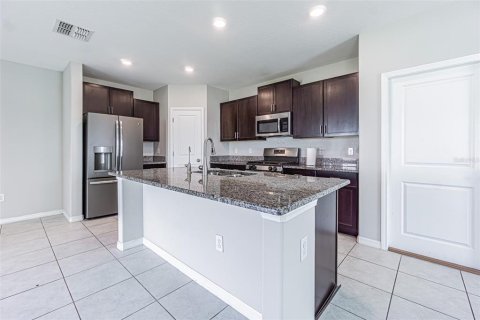 Casa en venta en Apollo Beach, Florida, 4 dormitorios, 173.73 m2 № 2387561 - foto 9