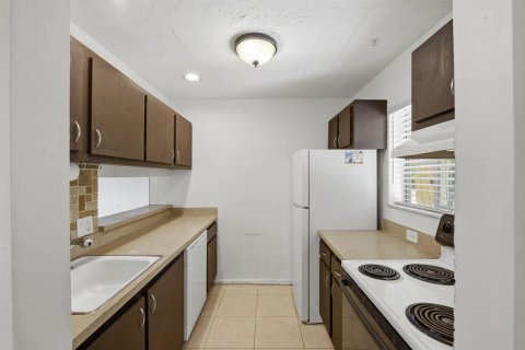 Купить кондоминиум в Бока-Ратон, Флорида 3 комнаты, 72.46м2, № 2168568 - фото 9