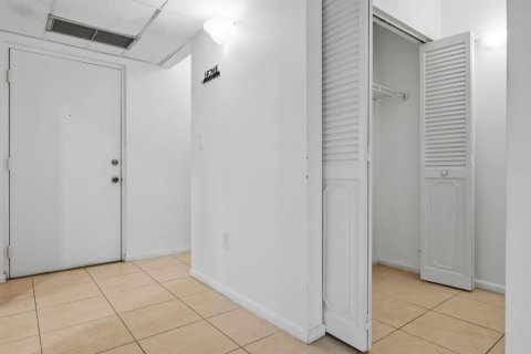 Купить кондоминиум в Бока-Ратон, Флорида 3 комнаты, 72.46м2, № 2168568 - фото 11