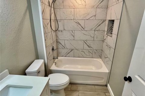 Casa en alquiler en Winter Haven, Florida, 3 dormitorios, 136.75 m2 № 2112416 - foto 13