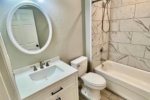 Casa en alquiler en Winter Haven, Florida, 3 dormitorios, 136.75 m2 № 2112416 - foto 12