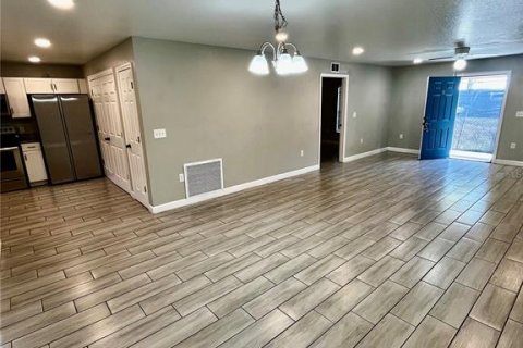 Casa en alquiler en Winter Haven, Florida, 3 dormitorios, 136.75 m2 № 2112416 - foto 3