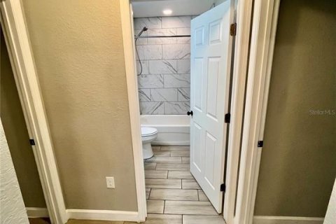 Casa en alquiler en Winter Haven, Florida, 3 dormitorios, 136.75 m2 № 2112416 - foto 15