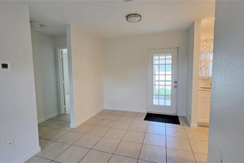 Apartamento en alquiler en Englewood, Florida, 2 dormitorios, 88.26 m2 № 1917499 - foto 5