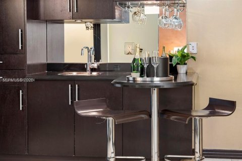 Снять в аренду кондоминиум в Майами-Бич, Флорида 46.45м2, № 2088736 - фото 10