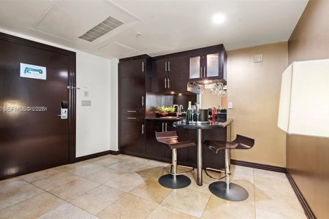 Снять в аренду кондоминиум в Майами-Бич, Флорида 46.45м2, № 2088736 - фото 12