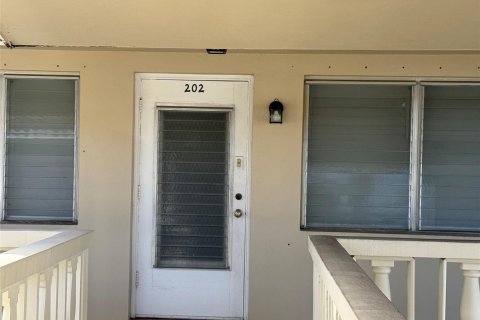 Condo in Lighthouse Point, Florida, 2 bedrooms № 2245353 - photo 19