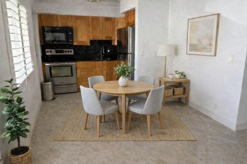 Condo in Lighthouse Point, Florida, 2 bedrooms № 2245353 - photo 2