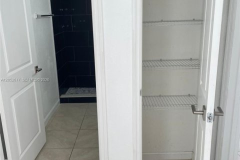 Appartement à louer à Homestead, Floride: 2 chambres, 167.13 m2 № 2262829 - photo 9