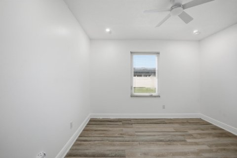 Casa en venta en Port St. Lucie, Florida, 3 dormitorios, 159.23 m2 № 2249278 - foto 11