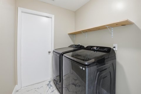 Casa en venta en Port St. Lucie, Florida, 3 dormitorios, 159.23 m2 № 2249278 - foto 14