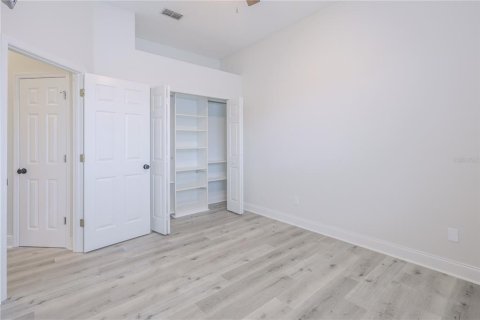 House in Orlando, Florida 4 bedrooms, 222.5 sq.m. № 1677526 - photo 27