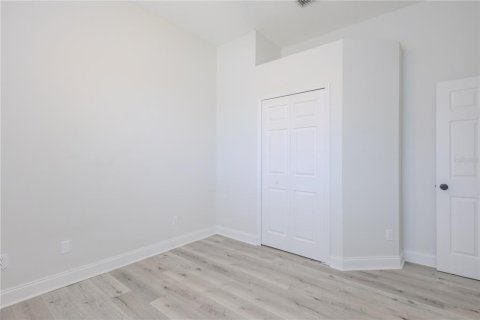 House in Orlando, Florida 4 bedrooms, 222.5 sq.m. № 1677526 - photo 29