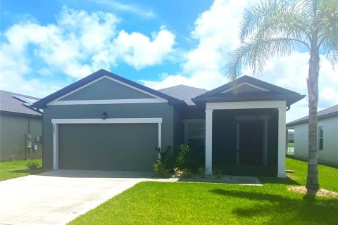 Villa ou maison à louer à New Smyrna Beach, Floride: 3 chambres, 181.9 m2 № 1886072 - photo 1