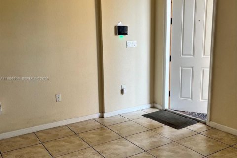 Villa ou maison à vendre à Oakland Park, Floride: 3 chambres, 140.65 m2 № 2024386 - photo 3