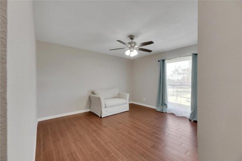 House in Apollo Beach, Florida 3 bedrooms, 103.86 sq.m. № 2150513 - photo 30