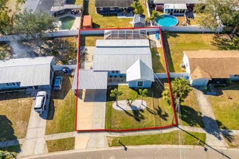 House in Apollo Beach, Florida 3 bedrooms, 103.86 sq.m. № 2150513 - photo 4