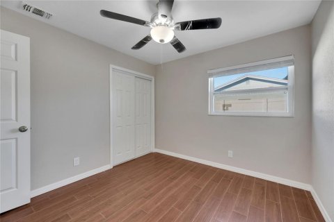 House in Apollo Beach, Florida 3 bedrooms, 103.86 sq.m. № 2150513 - photo 28