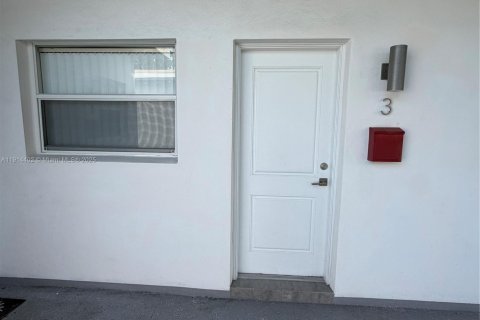 Appartement à louer à Miami, Floride: 1 chambre, 46.45 m2 № 1969979 - photo 2