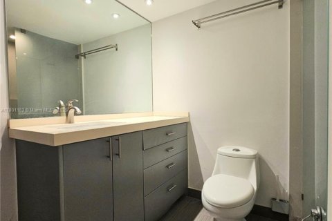 Condo in Miami Beach, Florida, 1 bedroom  № 1683387 - photo 10