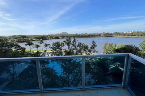 Снять в аренду кондоминиум в Санрайз, Флорида 2 спальни, 118.08м2, № 1927346 - фото 13