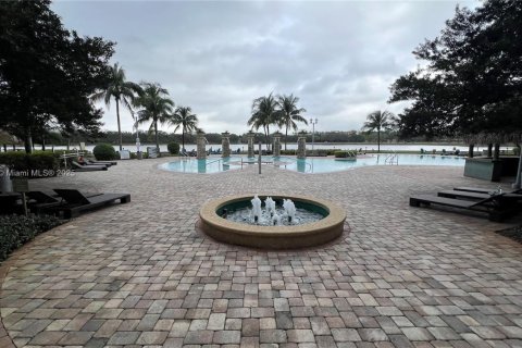 Снять в аренду кондоминиум в Санрайз, Флорида 2 спальни, 118.08м2, № 1927346 - фото 10