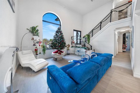 Купить виллу или дом в Дейви, Флорида 4 спальни, 296.54м2, № 1991066 - фото 11