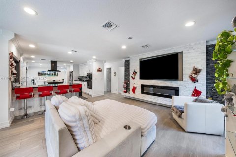 Купить виллу или дом в Дейви, Флорида 4 спальни, 296.54м2, № 1991066 - фото 30