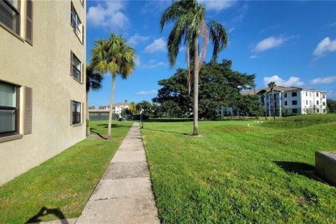 Condo in Boca Raton, Florida, 2 bedrooms  № 2175912 - photo 11