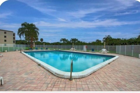 Condo in Boca Raton, Florida, 2 bedrooms  № 2175912 - photo 20