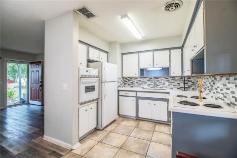 Casa en venta en Lakeland, Florida, 3 dormitorios, 93.65 m2 № 1793497 - foto 4
