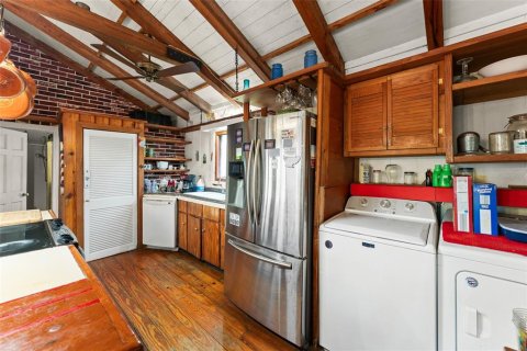 House in New Smyrna Beach, Florida 2 bedrooms, 111.48 sq.m. № 2409855 - photo 11