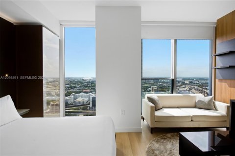 Condo in Miami, Florida  № 2390079 - photo 14